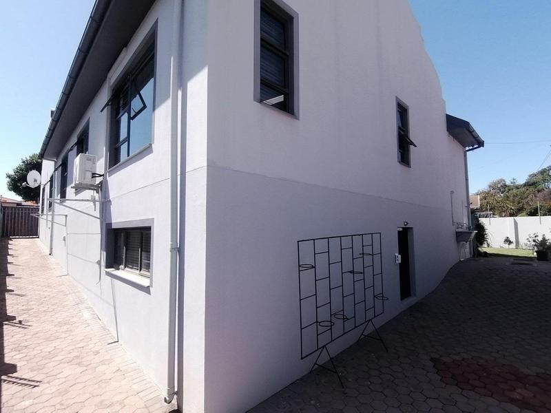 5 Bedroom Property for Sale in Fraaiuitsig Western Cape